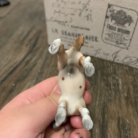 A little play horse with a little mark on the stomach - Picture 5 of 5